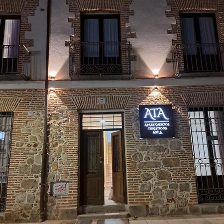 Apartamentos Turisticos Avila Puerta De San Vicente 0-2 Exteriör bild